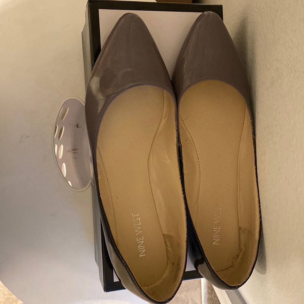 Two tone flats